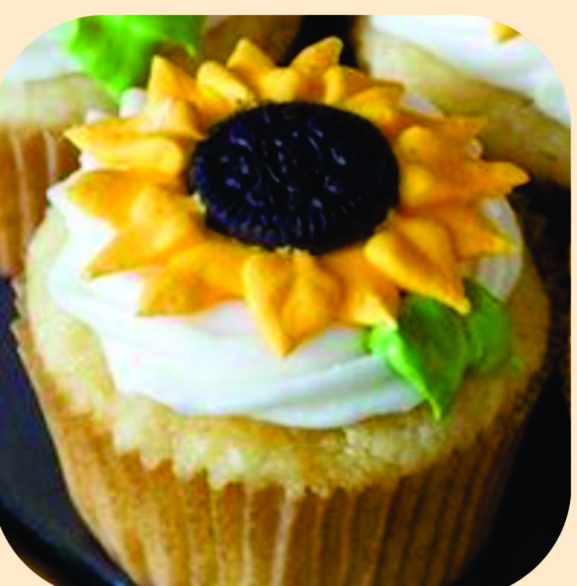Cupcake decorated with a sunflower