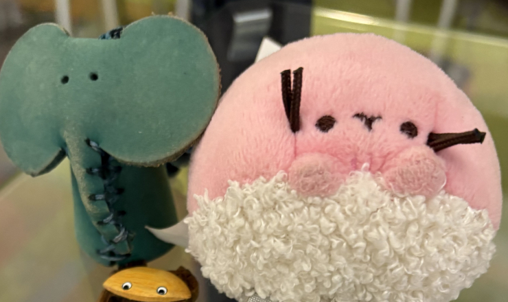 Green elephant and pink stuffy keychains